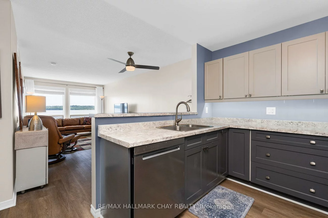 21, Kempenfelt, North Shore, Barrie