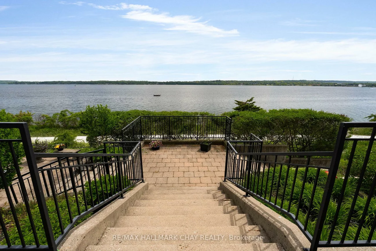 21, Kempenfelt, North Shore, Barrie
