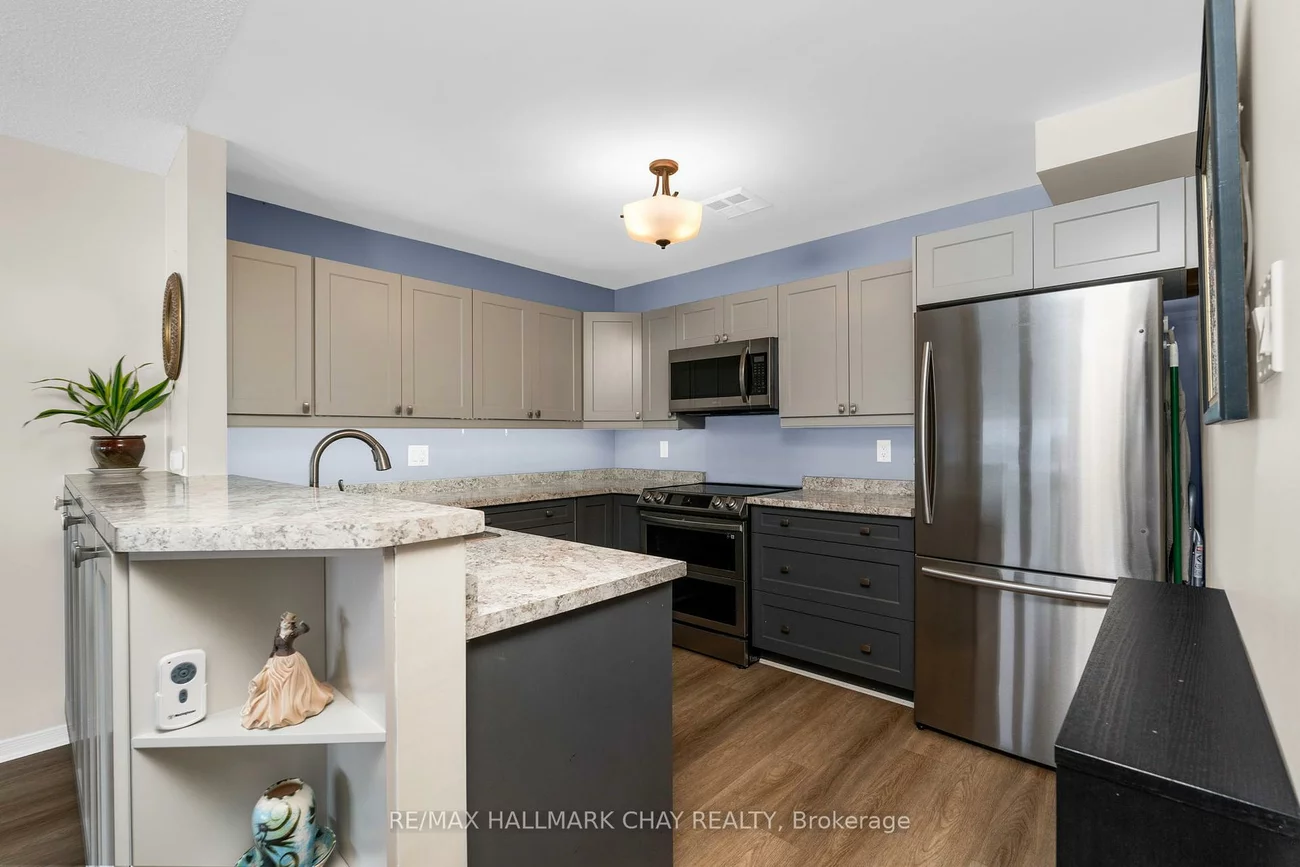 21, Kempenfelt, North Shore, Barrie