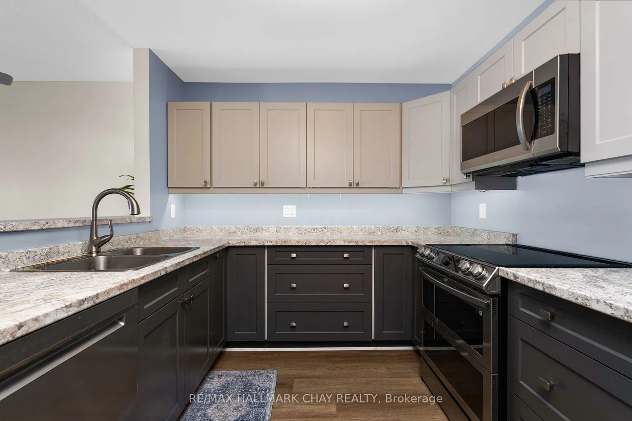 21, Kempenfelt, North Shore, Barrie