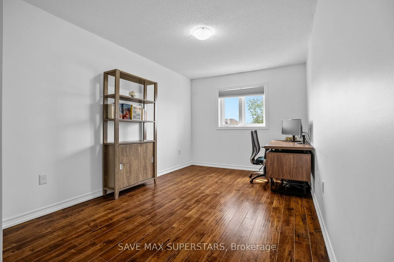 29, MADELAINE, Painswick South, Barrie