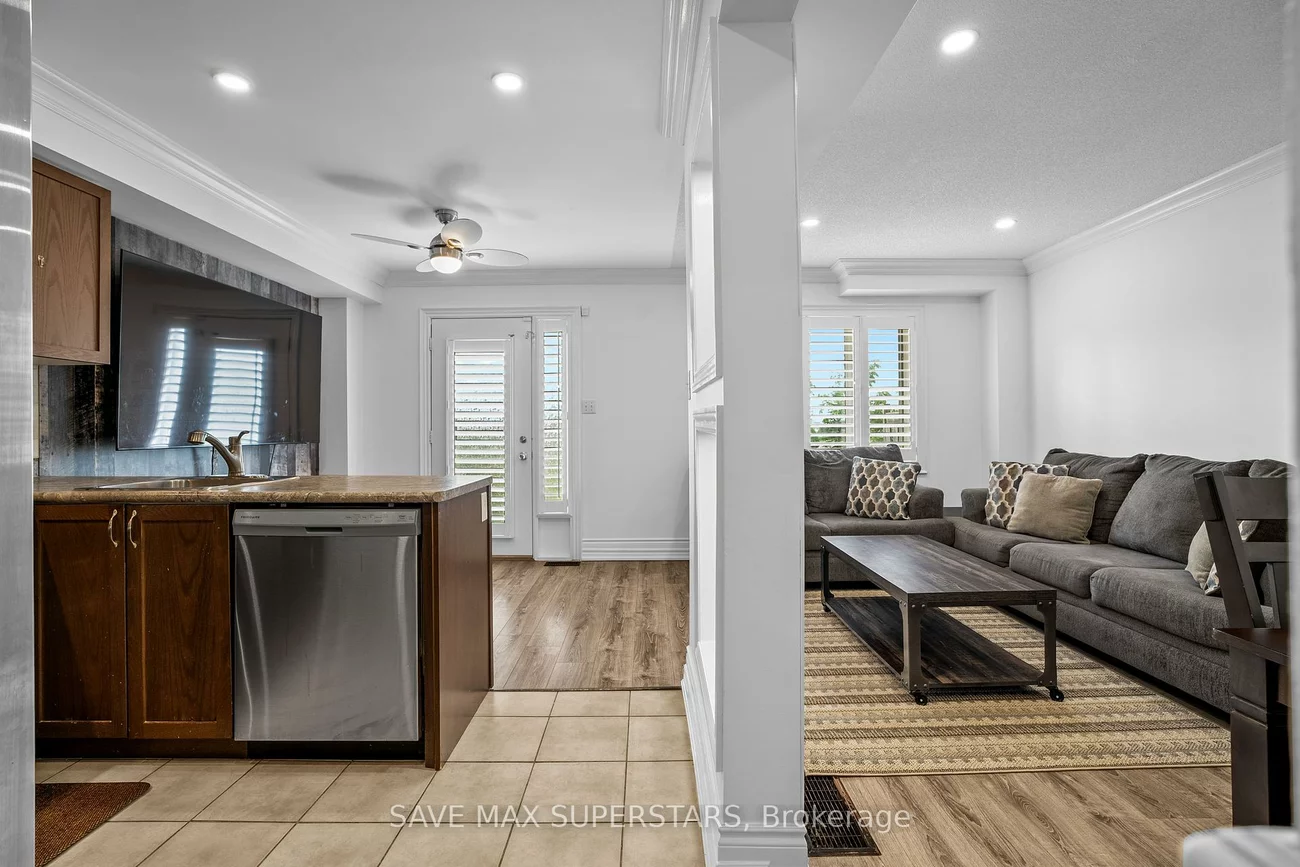 29, MADELAINE, Painswick South, Barrie