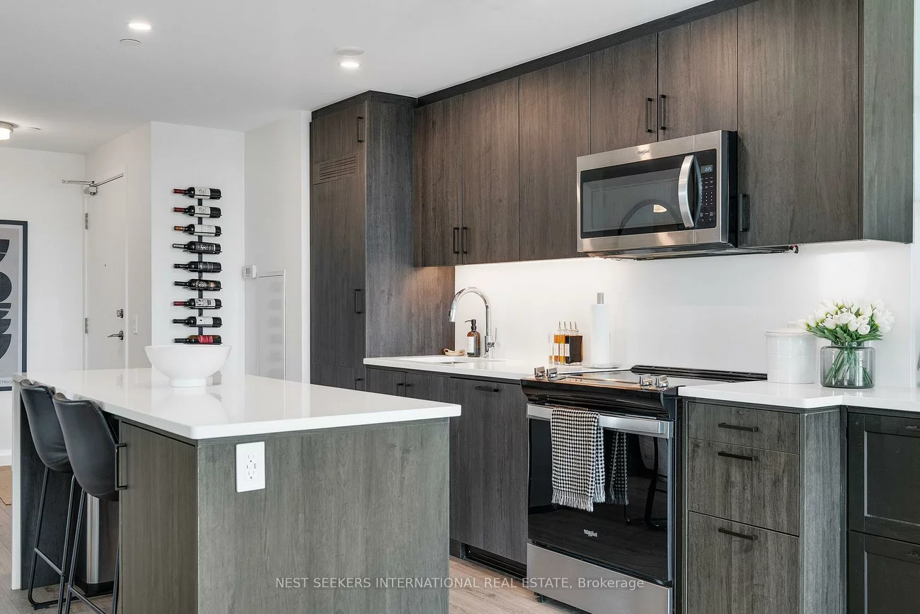 681, Yonge, Painswick South, Barrie
