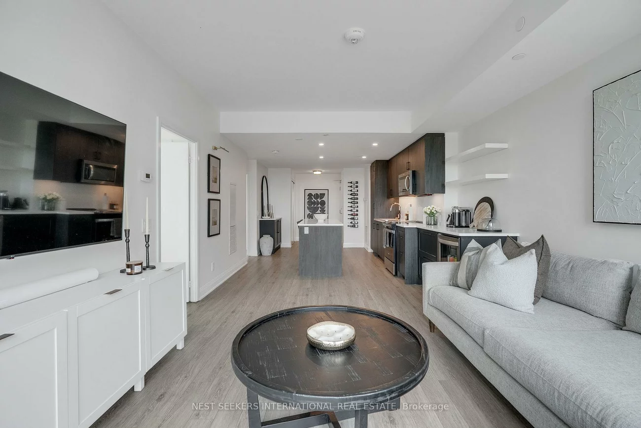 681, Yonge, Painswick South, Barrie