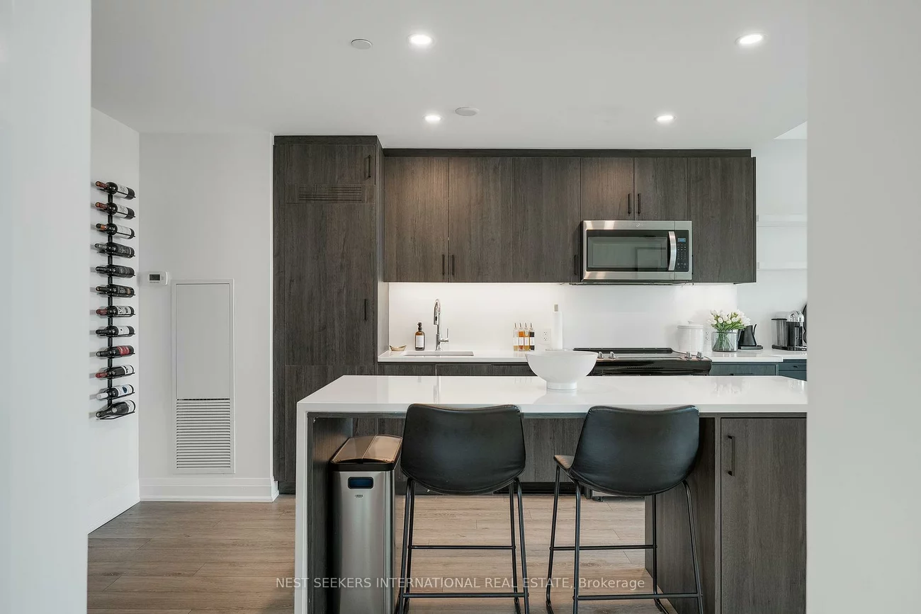 681, Yonge, Painswick South, Barrie