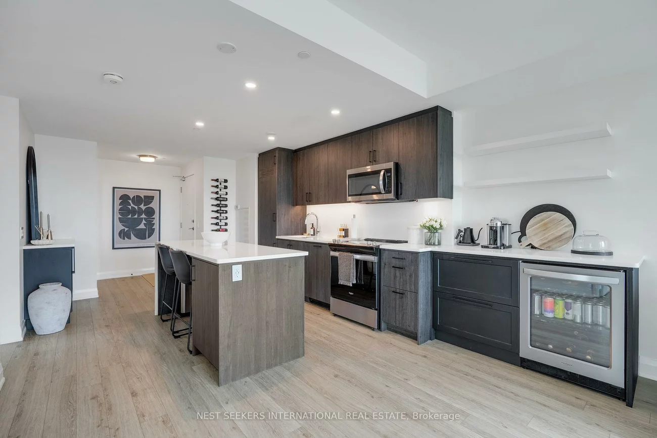 681, Yonge, Painswick South, Barrie