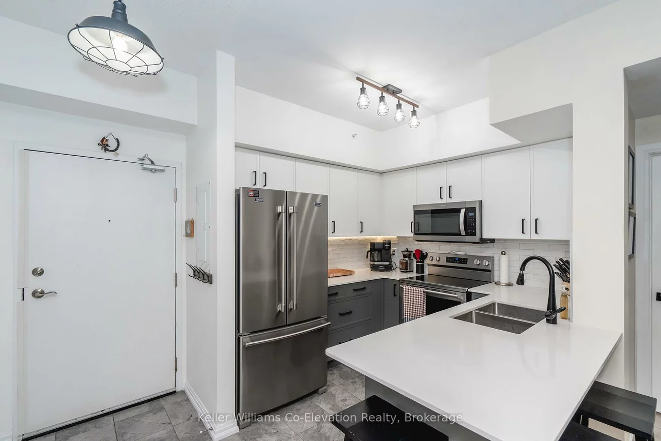 302, Essa, Ardagh, Barrie