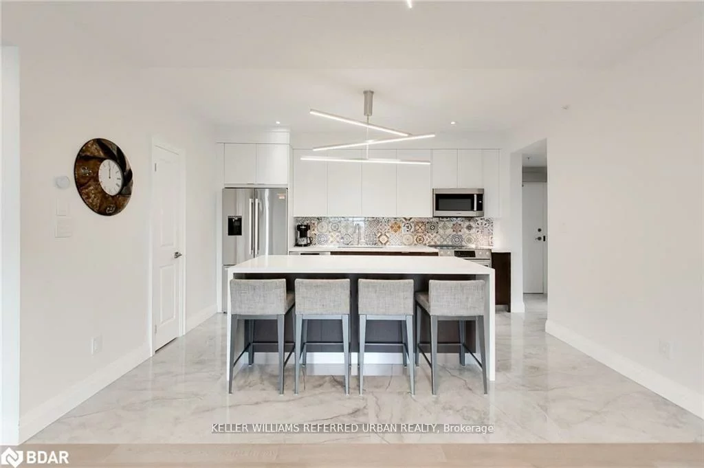 295, Cundles, Alliance, Barrie