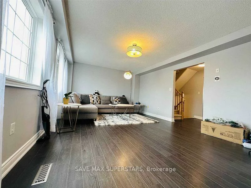 49, Ferndale, Ardagh, Barrie