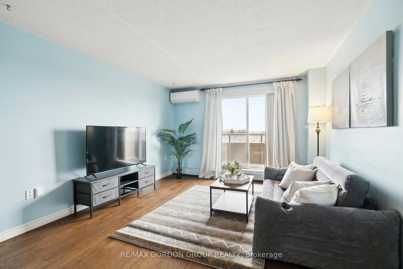 414, Blake, Codrington, Barrie