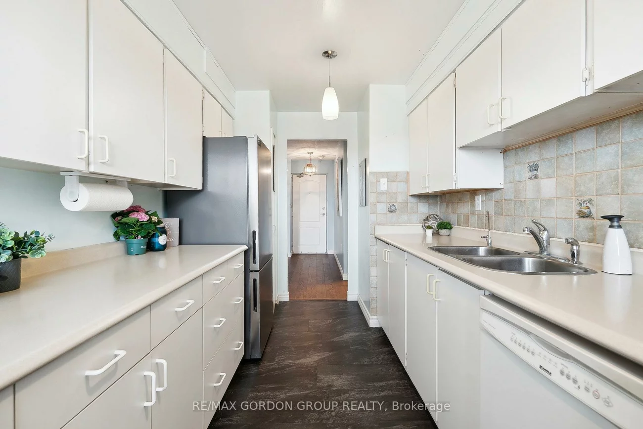 414, Blake, Codrington, Barrie
