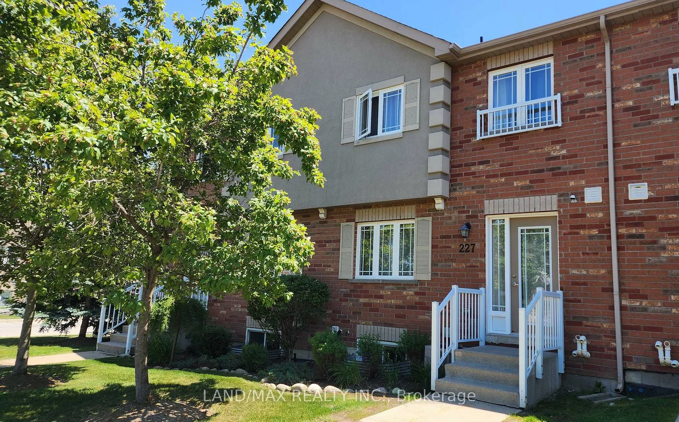 227, Harvie, Holly, Barrie