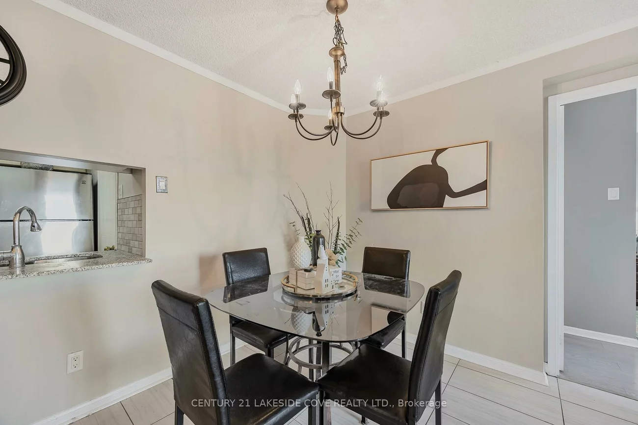 75, Ellen, City Centre, Barrie