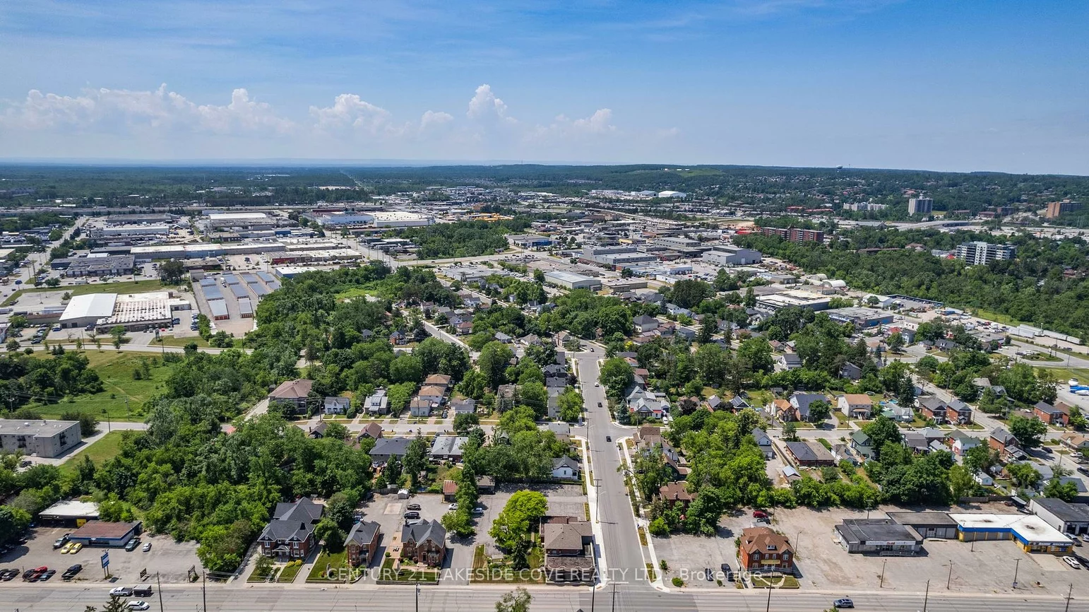 75, Ellen, City Centre, Barrie