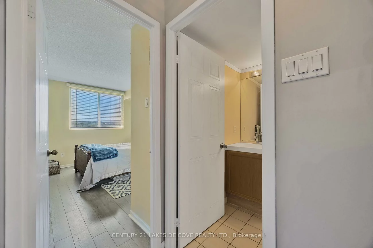 75, Ellen, City Centre, Barrie