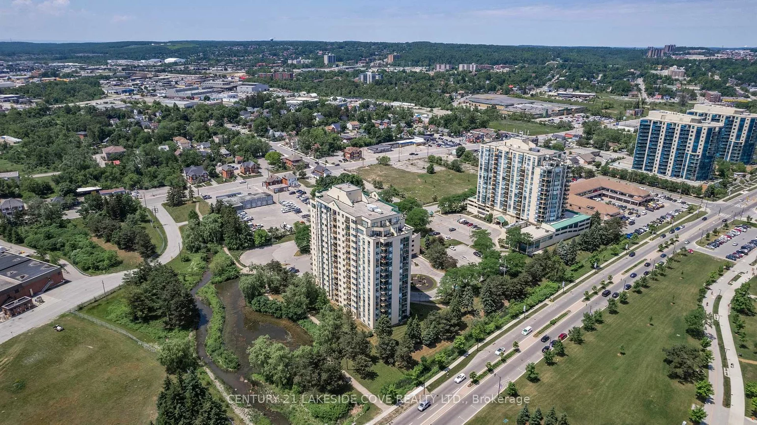 75, Ellen, City Centre, Barrie