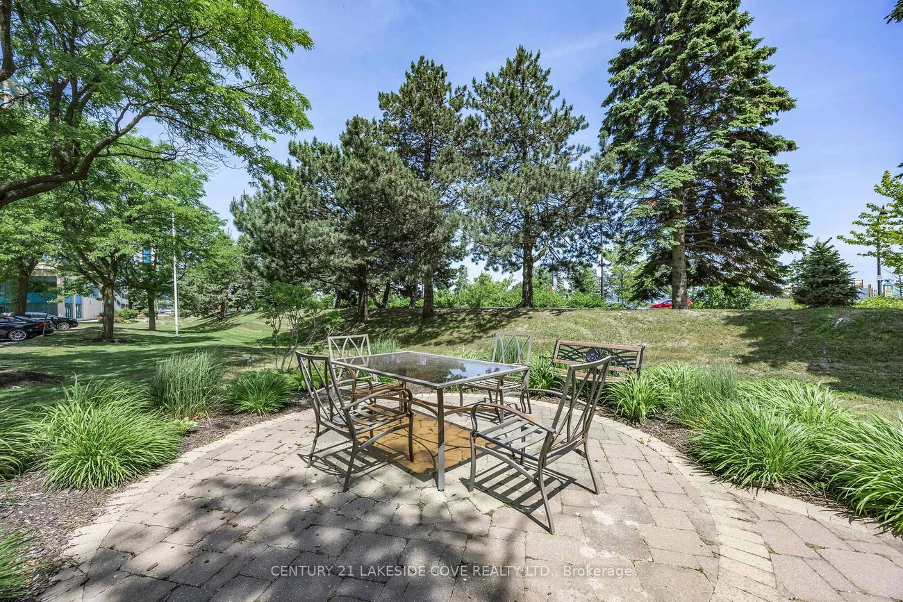 75, Ellen, City Centre, Barrie