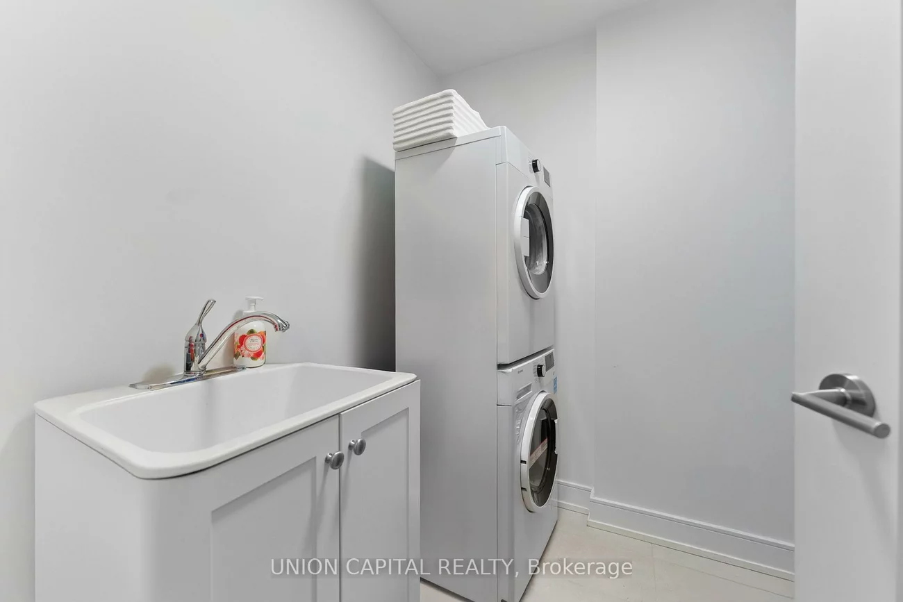185, Dunlop, Lakeshore, Barrie