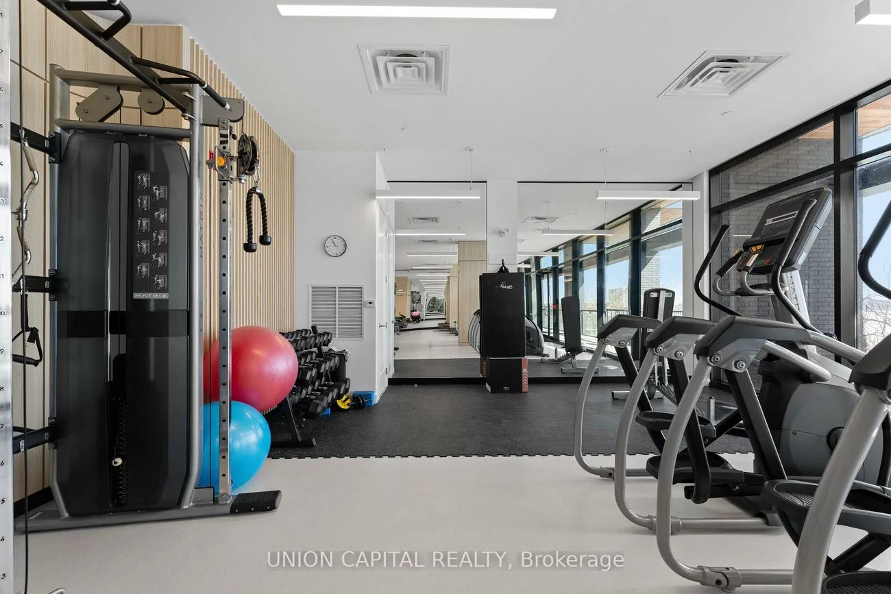 185, Dunlop, Lakeshore, Barrie