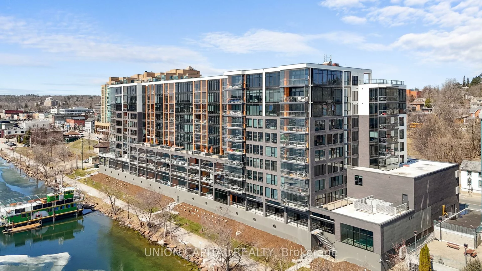 185, Dunlop, Lakeshore, Barrie