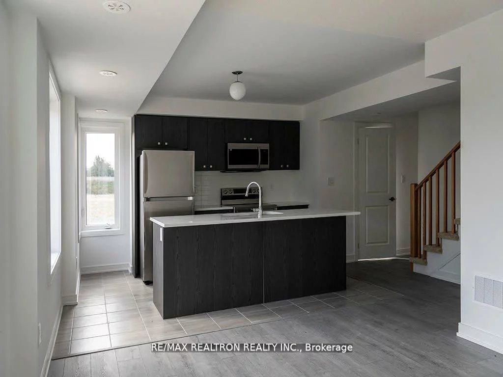 131, Appletree, Innis-Shore, Barrie