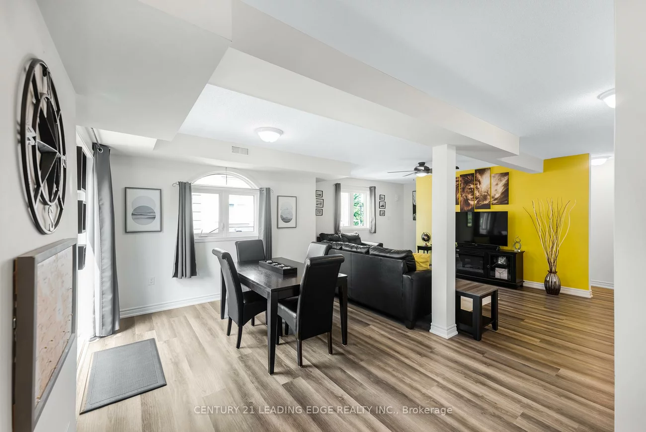 135, Syndenham Wells, Georgian Drive, Barrie