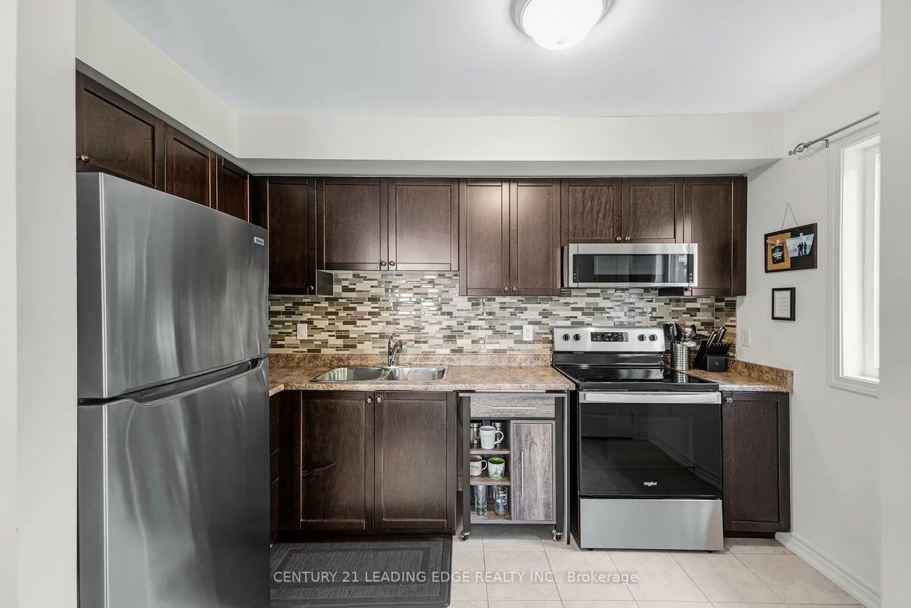 135, Syndenham Wells, Georgian Drive, Barrie