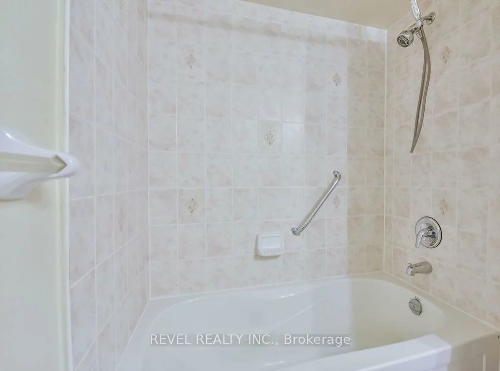 39, Coulter, Sunnidale, Barrie