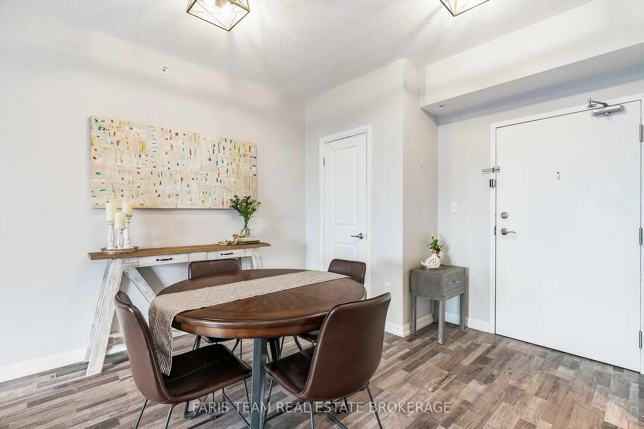 302, Essa, 400 West, Barrie