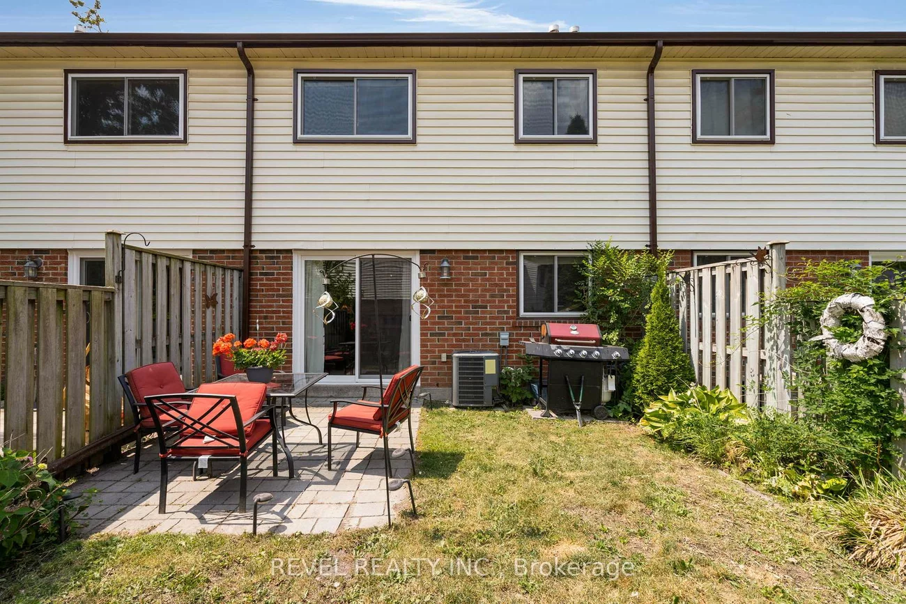 28, Donald, Queen's Park, Barrie