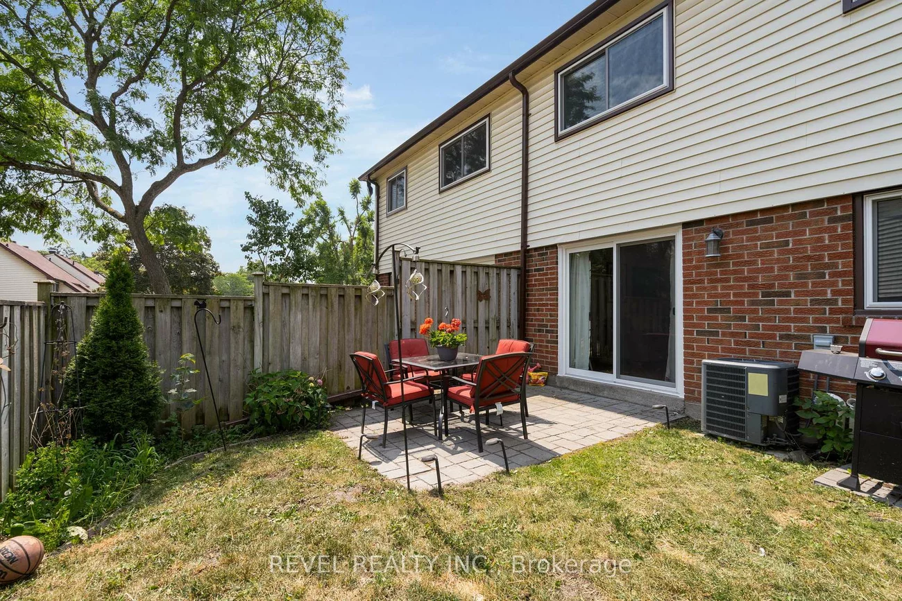 28, Donald, Queen's Park, Barrie
