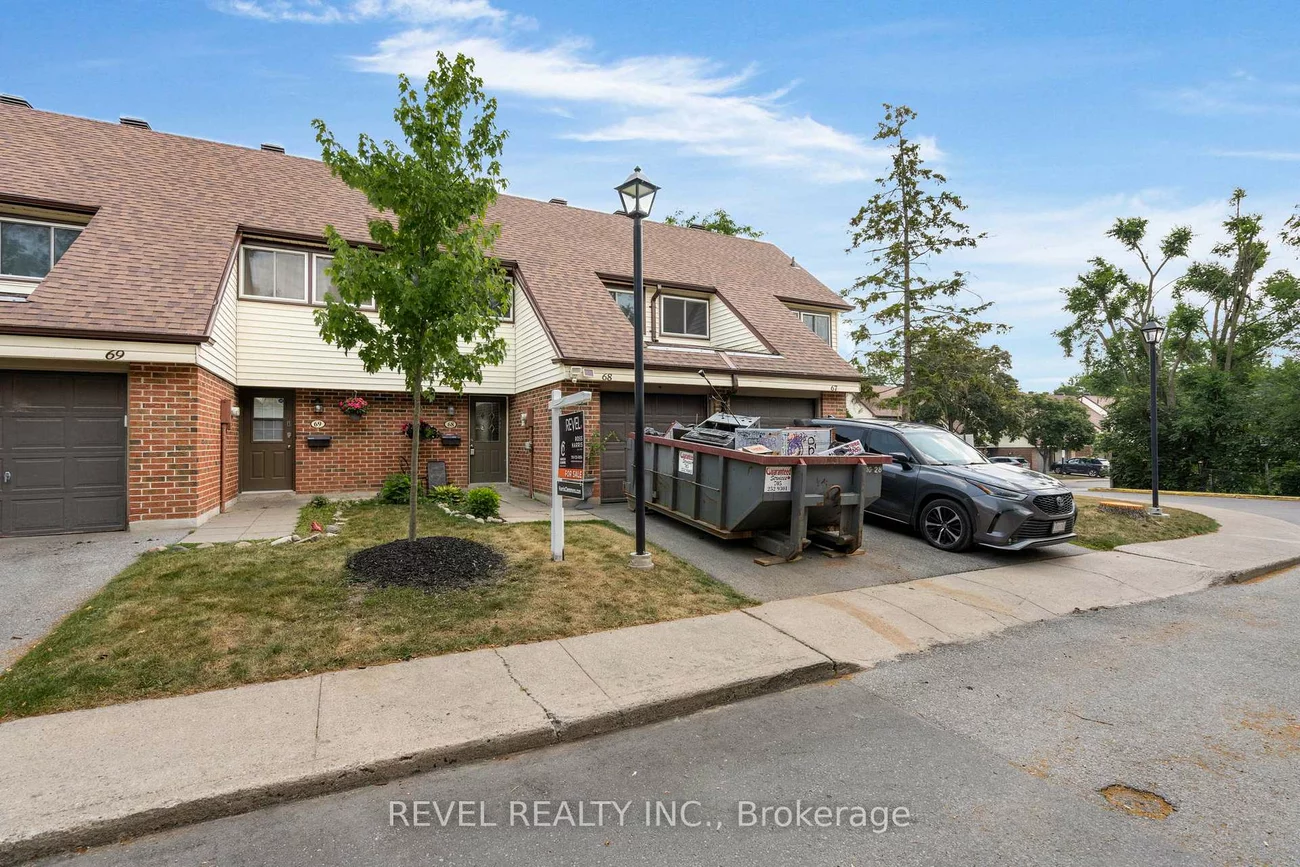 28, Donald, Queen's Park, Barrie