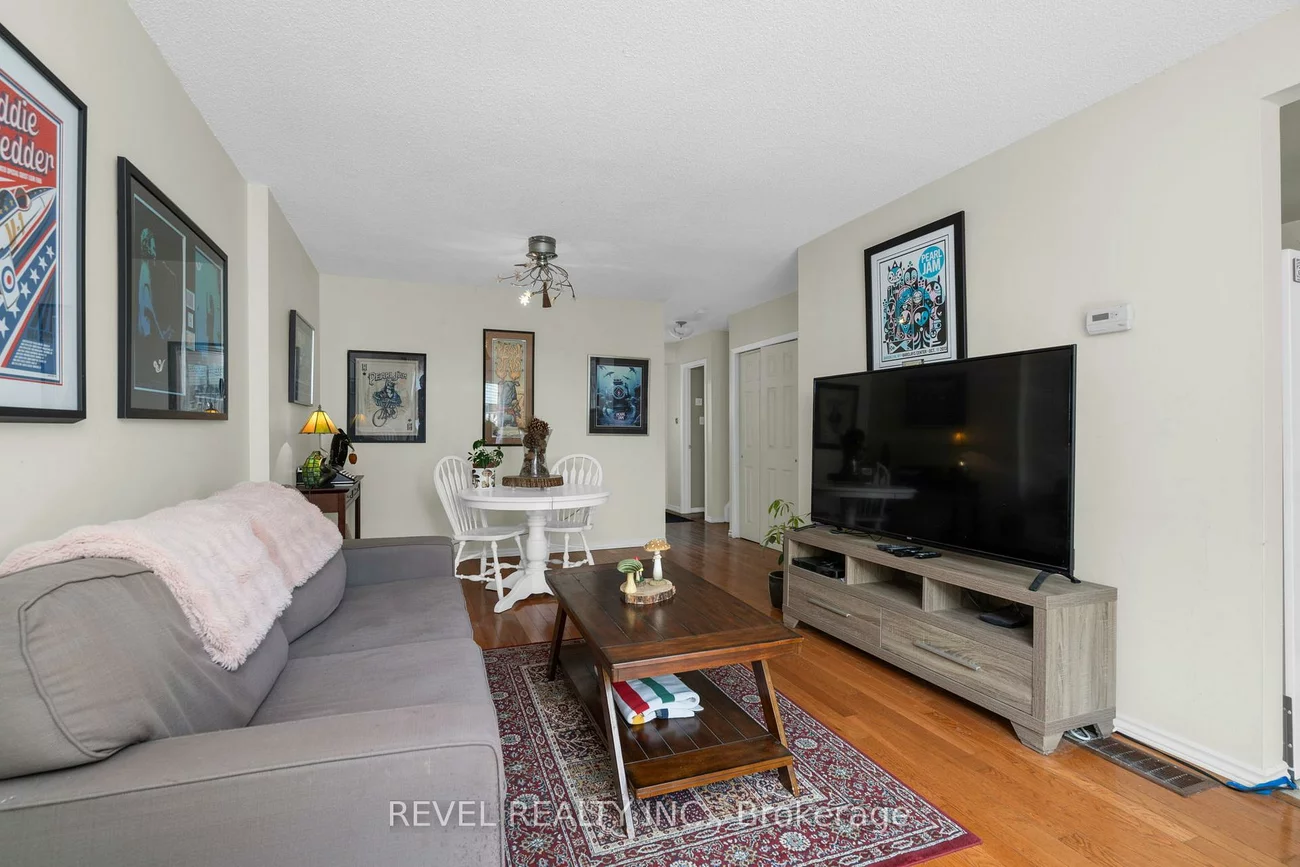 28, Donald, Queen's Park, Barrie