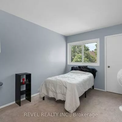 28, Donald, Queen's Park, Barrie