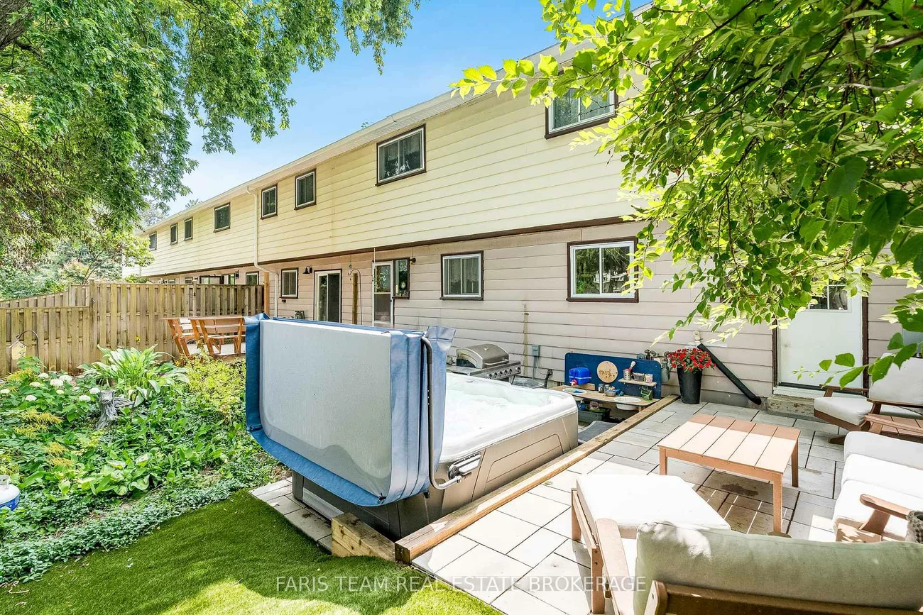 63, Ferris, Cundles East, Barrie