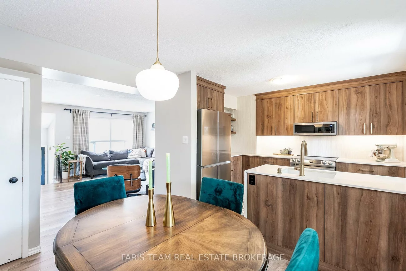 63, Ferris, Cundles East, Barrie