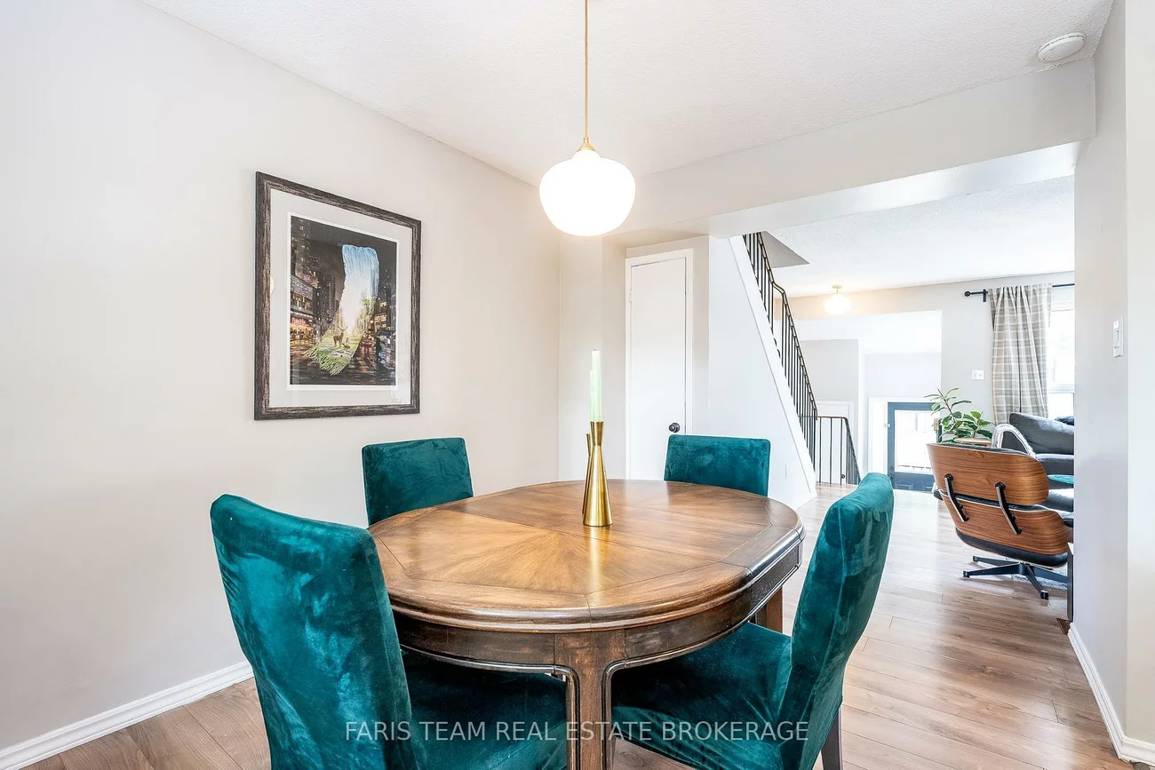 63, Ferris, Cundles East, Barrie