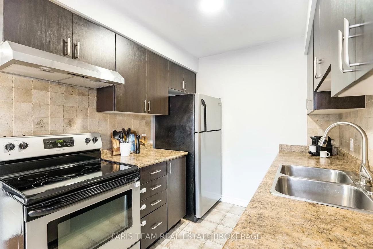 35, Southwoods, Holly, Barrie