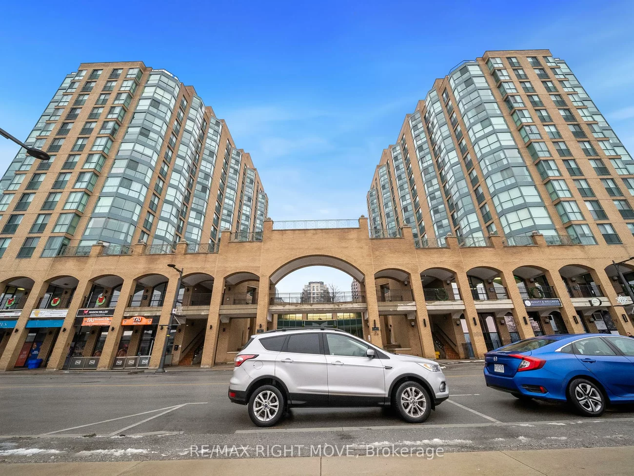 140, Dunlop, City Centre, Barrie