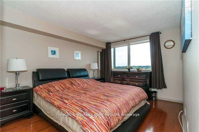 75, Ellen, Lakeshore, Barrie