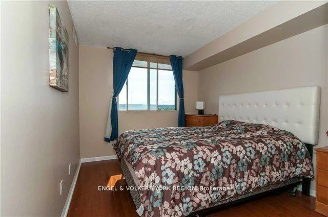 75, Ellen, Lakeshore, Barrie