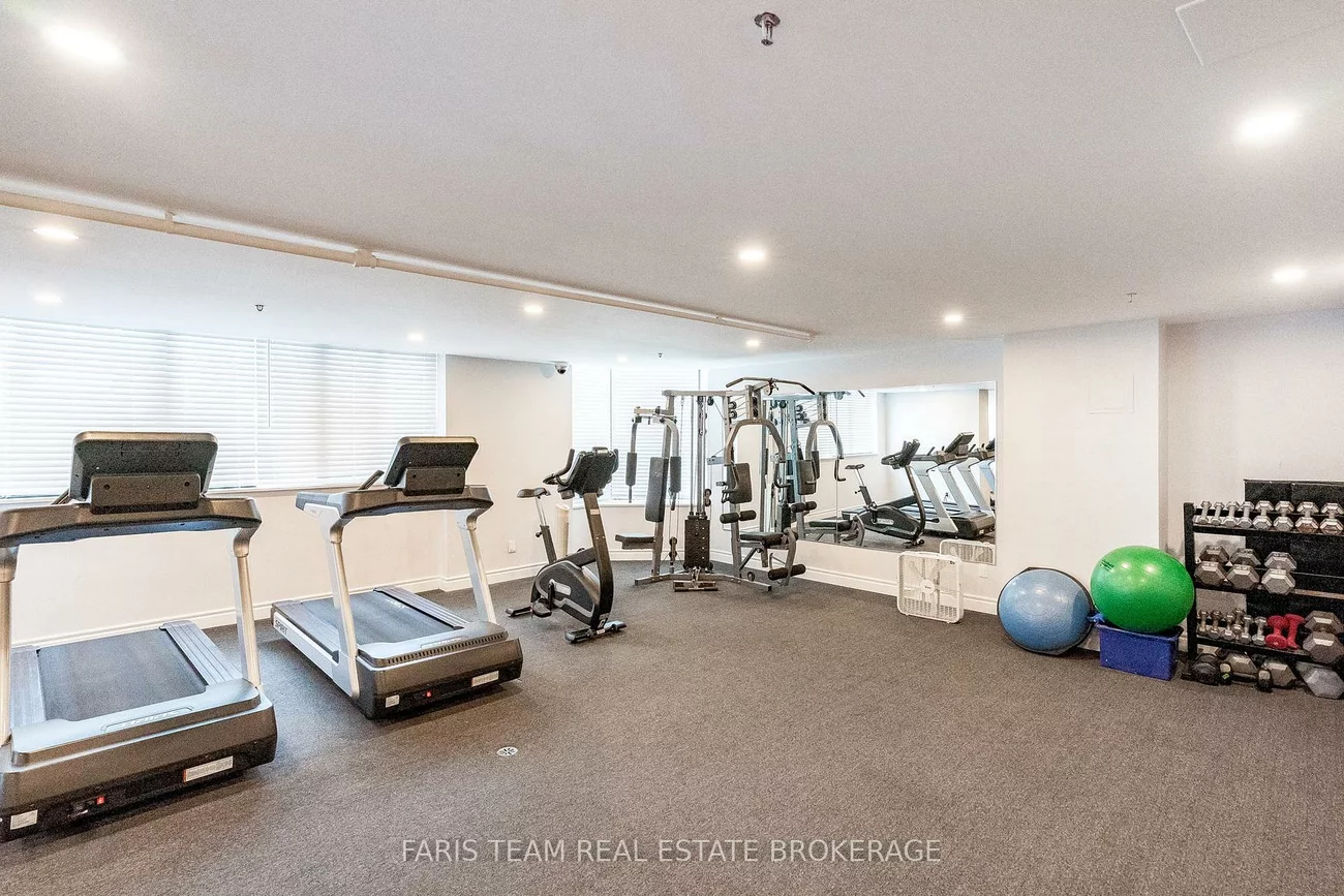181, Collier, North Shore, Barrie