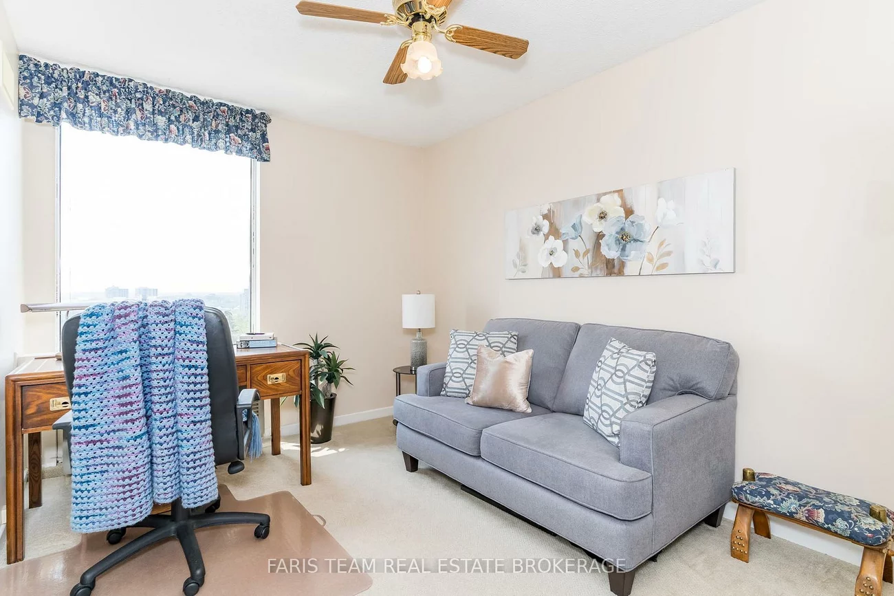 181, Collier, North Shore, Barrie