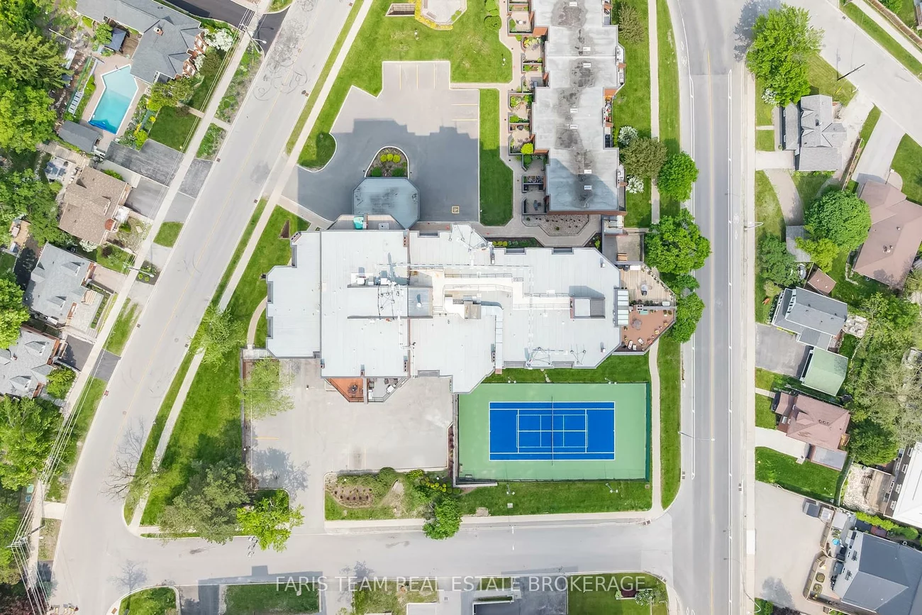 181, Collier, North Shore, Barrie