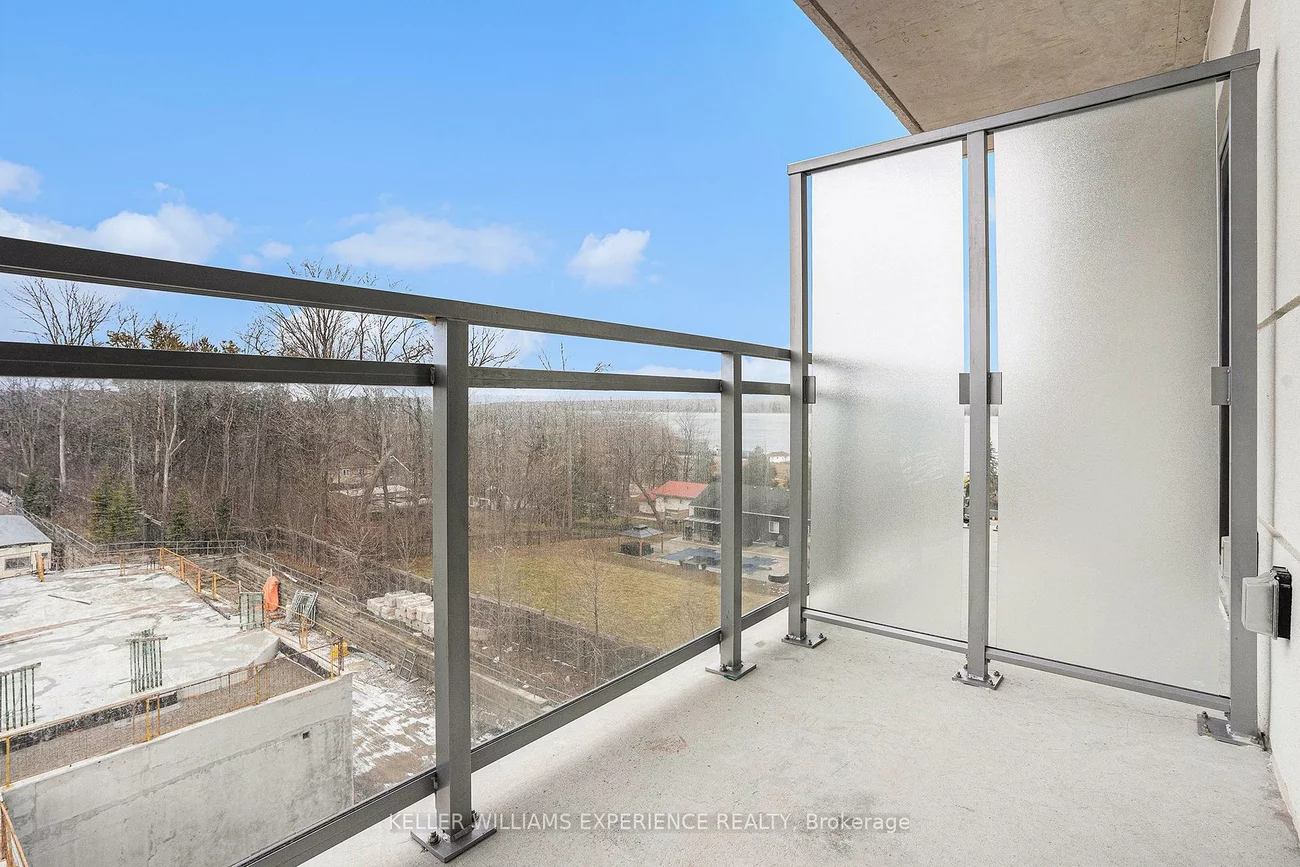 56, Lakeside, Little Lake, Barrie