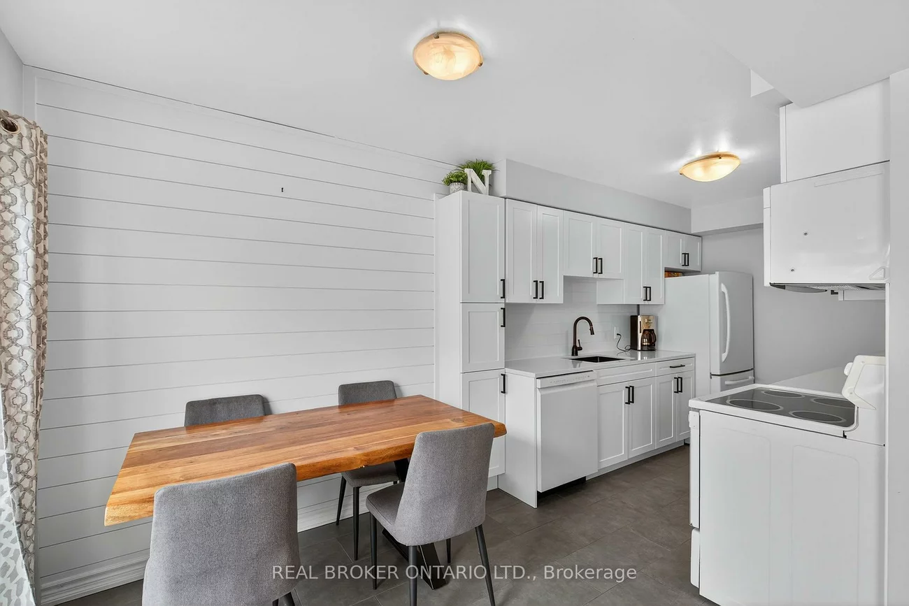 36, Southwoods, Holly, Barrie
