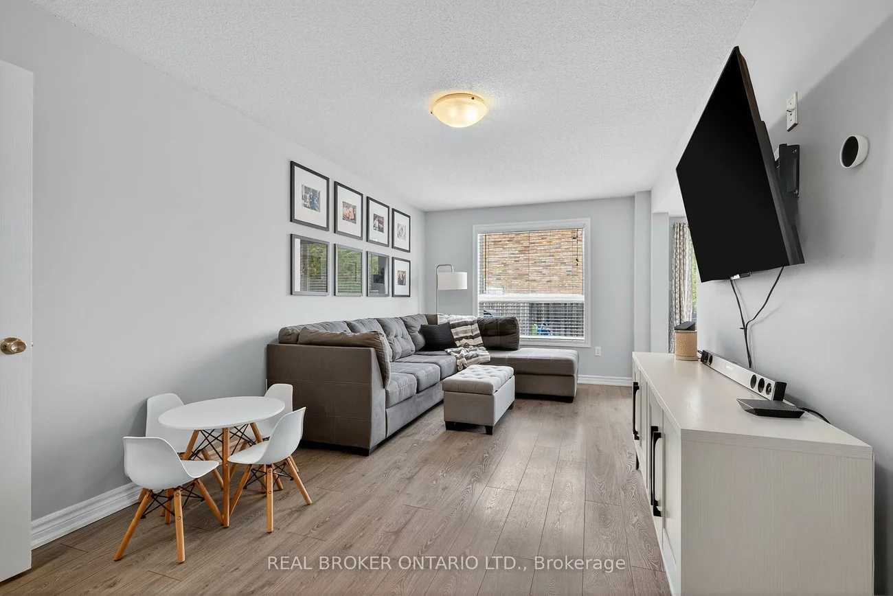 36, Southwoods, Holly, Barrie