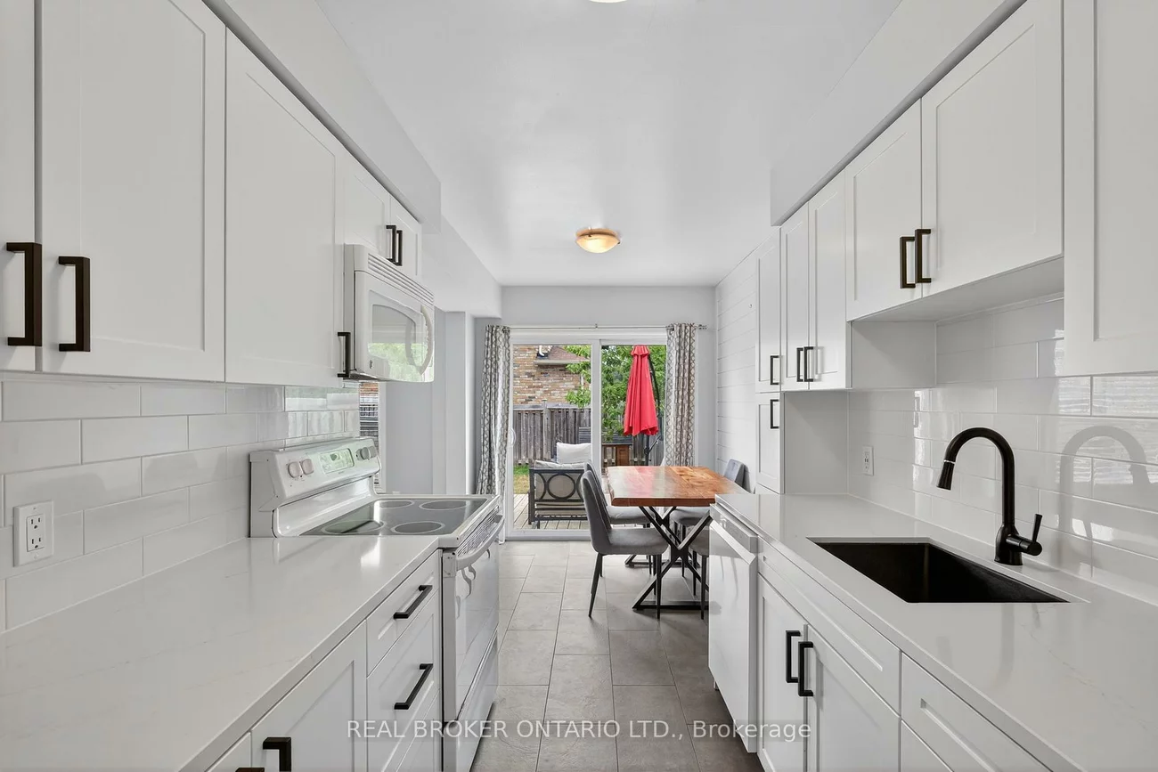 36, Southwoods, Holly, Barrie