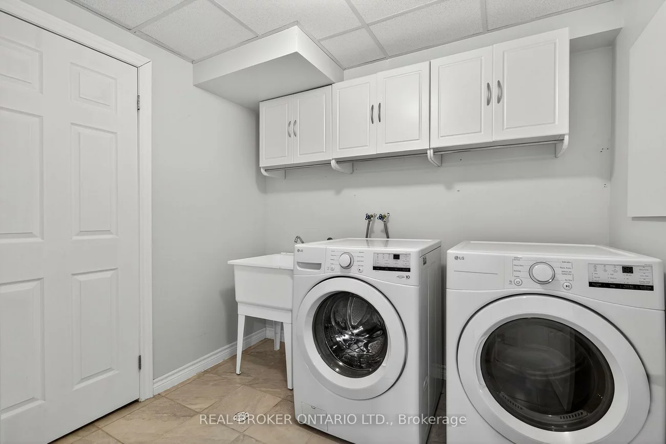 36, Southwoods, Holly, Barrie