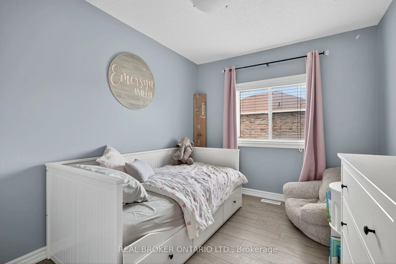 36, Southwoods, Holly, Barrie